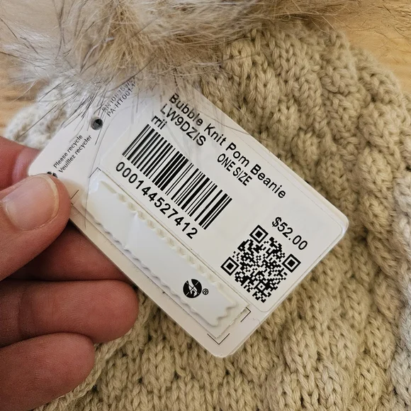 lululemon athletica Cream Knit Pom-Pom Hat - Picture 6 of 8